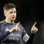 O Real Madrid aproveita o gol tardio de Valverde para vencer o Celta de Vigo e permanecer na corrida pelo título da La Liga