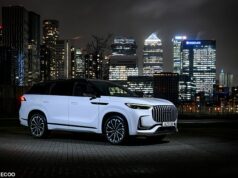 O ‘Temu Range Rover’ com capacidade para sete: £ 45 mil Jaecoo 8 é o maior e mais luxuoso carro da marca chinesa até agora Jaecoo - a montadora chinesa que já é incrivelmente popular na Grã-Bretanha - revelou um carro-chefe semelhante ao Range Rover com até 7 lugares - embora por apenas um terço do preço