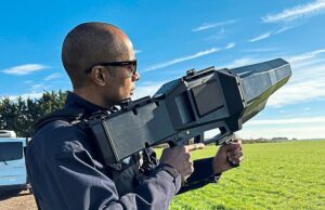 O anel de aço do Oscar: destruidores de drones. 1.000 policiais de Los Angeles. Atiradores no telhado. Uma unidade de guerra antibiológica. Hollywood não está se arriscando… Atiradores de elite e equipes da SWAT se juntarão a mais de 1.000 policiais uniformizados para formar um ‘anel de aço’ ao redor do Dolby Theatre