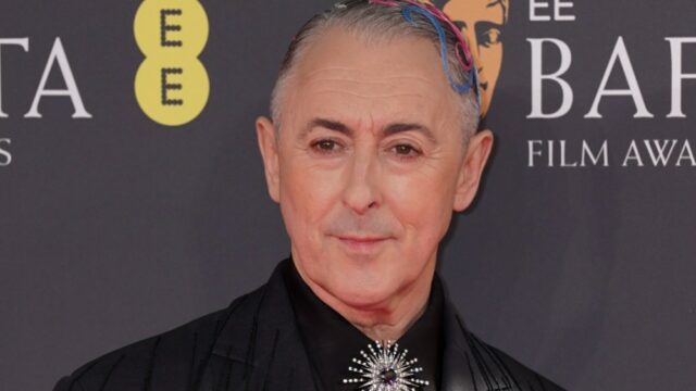 O apresentador do BAFTA, Alan Cumming, pede desculpas após a O apresentador do BAFTA, Alan Cumming, pede desculpas após a explosão de N-Word de John Davidson: 'A Trauma Triggering S-show'