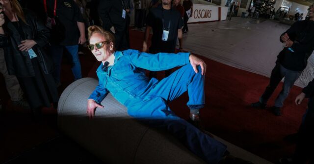 O apresentador do Oscar, Conan O'Brien, diz que 'encontraremos o tom certo' para a cerimônia em meio à guerra no Irã
