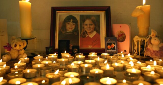 Marido-acusado-de-matar-esposa-durante-um-caso-com-au-pair-está-em-julgamento