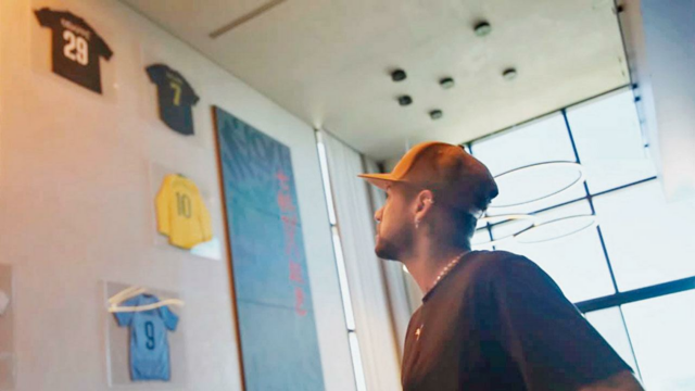 O astro brasileiro Neymar lança sua própria série no Youtube O astro brasileiro Neymar lança sua própria série no Youtube