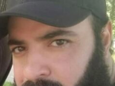 O atirador da sinagoga de Michigan que bateu o carro no templo é retratado pela primeira vez quando as ligações terroristas da família são reveladas Ayman Mohamad Ghazali, 41, bateu um caminhão cheio de explosivos em uma sinagoga em Michigan e depois abriu fogo na quinta-feira.