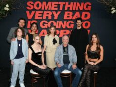 O criador de ‘Algo muito ruim vai acontecer’ agradece aos irmãos Duffer por sua orientação pós-‘Stranger Things’ O criador de 'Algo muito ruim vai acontecer' agradece aos irmãos Duffer por sua orientação pós-'Stranger Things'