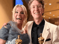 O diretor vencedor do Oscar de ‘Mr Ninguém Contra Putin’, David Borenstein, alinha o próximo projeto com a PBS e se reúne com a equipe dinamarquesa para ‘Living in Our Heads’ (EXCLUSIVO) O diretor vencedor do Oscar de 'Mr Ninguém Contra Putin', David Borenstein, alinha o próximo projeto com a PBS e se reúne com a equipe dinamarquesa para 'Living in Our Heads' (EXCLUSIVO)