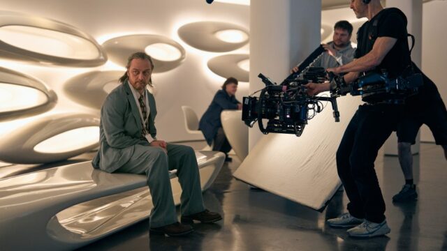 O drama de James McAvoy da Sky 'Meantime' adiciona Christopher Eccleston e Benedict Wong
