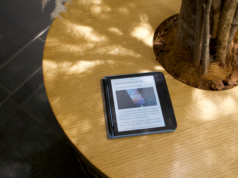 O e-reader colorido que uso todos os dias agora está ainda melhor com seu novo preço baixo Kobo Libra cor em preto sobre fundo branco