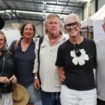 John (à esquerda) e Karen Thomson, Wagin, Caroline e Todd Duggan, Yerecoin, e Lena e John Schmidt, Perth.