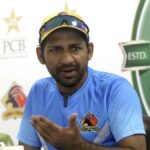 O ex-capitão do Paquistão Sarfaraz Ahmed anuncia aposentadoria de todas as modalidades de críquete