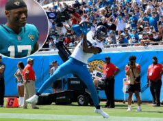 O ex-recebedor do Pro Bowl DJ Chark se aposenta da NFL aos 29 anos DJ Chark Jr. sai de campo contra o Houston Texans durante um jogo da NFL no NRG Stadium em 12 de setembro de 2021 em Houston, Texas.