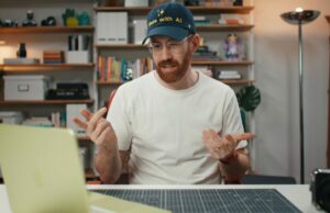 O fotógrafo Tyler Stalman testa o MacBook Neo com fluxos de trabalho profissionais de foto e vídeo O fotógrafo Tyler Stalman testa o MacBook Neo com fluxos de trabalho profissionais de foto e vídeo