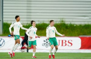 O garoto-prodígio do Man United marca dois gols internacionais para continuar em forma imparável O garoto-prodígio do Man United marca dois gols internacionais para continuar em forma imparável