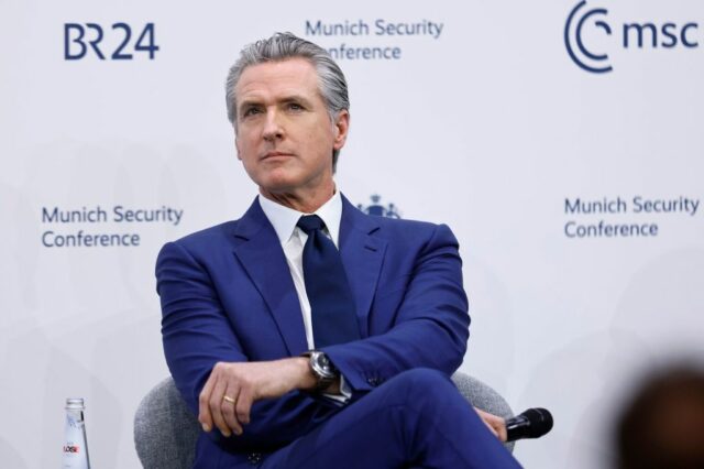 O governador Newsom aumenta suas críticas a Israel e acusa O governador Newsom aumenta suas críticas a Israel e acusa Netanyahu de levar Trump à guerra com o Irã