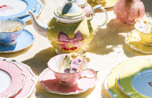 O guarda-roupa de Marilyn Monroe dos anos 1950 inspirou esta coleção de utensílios de chá de edição limitada 100º aniversário da coleção de utensílios de chá Marilyn Monroe: compre online