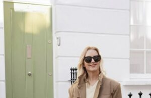 O melhor guia de compras da primavera de 26: os jeans que realmente agradam. As capas de telefone que a moda deseja. Conjunto inteligente de etiqueta diz que é o novo Sezane. E os produtos antienvelhecimento que toda mulher deseja, todos escolhidos a dedo pela especialista em moda JOANNE HEGARTY Joanne Hegarty pontuou marcas de rua e pouco conhecidas para compilar o guia de compras definitivo