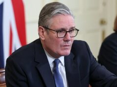 O ministro do gabinete rompe as fileiras para dizer que o rival de Keir Starmer, Andy Burnham, deveria ter permissão para concorrer às eleições suplementares … enquanto Angela Rayner compara o primeiro-ministro a Michael Foot Um alto ministro do Gabinete rompeu as fileiras para dizer a Keir Starmer que ele deveria permitir que seu rival Andy Burnham se candidatasse ao Parlamento