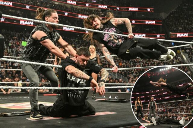 O momento crítico da WWE que deixou todos vencedores após a implosão de fogo do Dia do Julgamento
