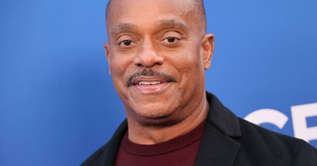 O personagem de longa data do 'NCIS' de Rocky Carroll, O personagem de longa data do 'NCIS' de Rocky Carroll, Leon Vance, está morto (e está tudo bem para ele)