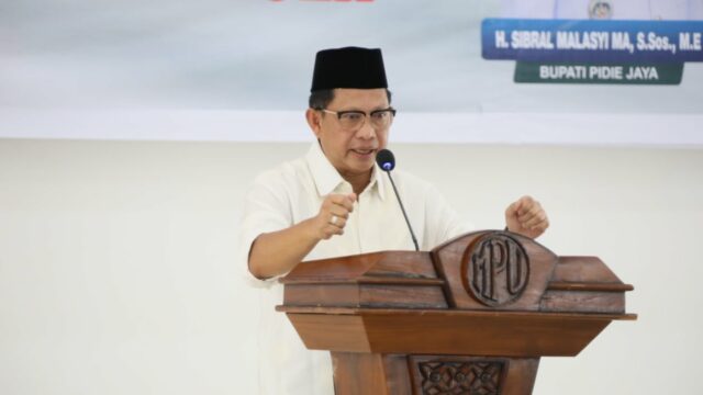 O presidente concede IDR adicionais de 10,6 trilhões de TKD a três províncias afetadas por desastres
