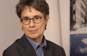 O presidente da Arte, Bruno Patino, emite alerta para toda a indústria: a IA agora nos empurrou para uma ‘economia de relacionamento’, o único caminho a seguir é a ‘coalizão’ O presidente da Arte, Bruno Patino, emite alerta para toda a indústria: a IA agora nos empurrou para uma 'economia de relacionamento', o único caminho a seguir é a 'coalizão'