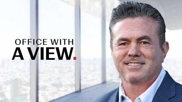 O produtor veterano Tucker Tooley está abandonando distribuidores por seu Jogar