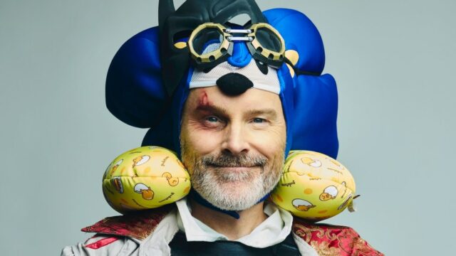 O prolífico dublador de videogame Roger Craig Smith fala sobre a comemoração do 35º aniversário de Sonic the Hedgehog, 14 temporadas de narração de 'Say Yes to the Dress'

