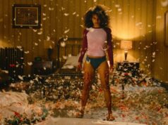 O público do teste de ‘Eles vão te matar’ fez com que o diretor suavizasse a violência contra Zazie Beetz O público do teste de 'Eles vão te matar' fez com que o diretor suavizasse a violência contra Zazie Beetz