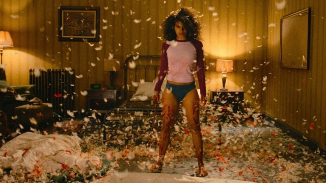 O público do teste de 'Eles vão te matar' fez com que o diretor suavizasse a violência contra Zazie Beetz
