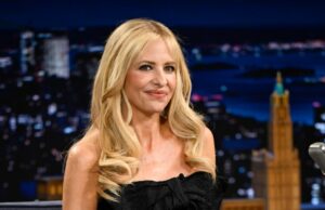 O que aconteceu com a reinicialização de ‘Buffy, a Caçadora de Vampiros’? Sarah Michelle Gellar diz que ‘Ninguém previu isso’ O que aconteceu com a reinicialização de 'Buffy, a Caçadora de Vampiros'? Sarah Michelle Gellar diz que ‘Ninguém previu isso’