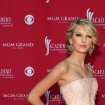 O que há no cofre do ‘ET’? William Shatner em uma baleia e passeios no tapete vermelho de Taylor Swift