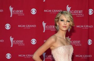 O que há no cofre do ‘ET’? William Shatner em uma baleia e passeios no tapete vermelho de Taylor Swift O que há no cofre do ‘ET’? William Shatner em uma baleia e passeios no tapete vermelho de Taylor Swift