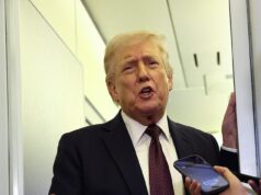 O racionamento de combustível É possível, admite o governo enquanto Trump condena Starmer e a Europa por desprezarem os seus pedidos de ajuda para reabrir o Estreito de Ormuz Donald Trump apelou a países como o Reino Unido, a França, a Alemanha, o Canadá e até a China para ajudarem os petroleiros a passarem pelo estreito estreito.