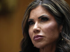 O reinado da rainha do cosplay Noem acabou – e todos estão felizes O reinado da rainha do cosplay Noem acabou - e todos estão felizes