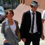 Sarah Aspin, 47, que teve um relacionamento com o ex-marido de Winehouse, Blake Fielder-Civil, foi encontrada morta em sua modesta casa municipal em Leeds, West Yorkshire.