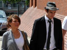 O rival amoroso de Amy Winehouse, que dividia dois filhos com o ex-marido da cantora, Blake Fielder-Civil, sofreu morte ‘não natural’ aos 47 anos, segundo inquérito Sarah Aspin, 47, que teve um relacionamento com o ex-marido de Winehouse, Blake Fielder-Civil, foi encontrada morta em sua modesta casa municipal em Leeds, West Yorkshire.