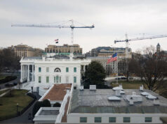 O salão de baile de Trump na Casa Branca é muito grande, diz o arquiteto, enquanto o segundo painel se prepara para votá-lo Yahoo news home