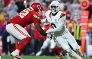 O senador Mike Lee pede investigação do DOJ e da FTC sobre as negociações da NFL com plataformas de streaming Arte em destaque sobre direitos esportivos