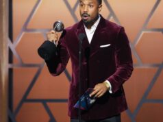 O show do NAACP Image Awards se torna um fórum para o amor negro e o anti-racismo O show do NAACP Image Awards se torna um fórum para o amor negro e o anti-racismo