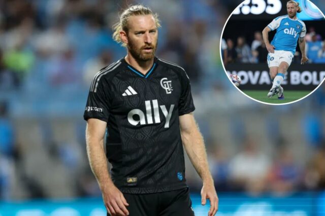 O zagueiro do Charlotte FC, Tim Ream (3), visto durante o segundo tempo contra o Red Bulls New York, no Bank of America Stadium. 