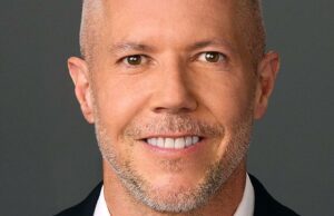 O veterano dos estúdios Disney, Paul Roeder, consegue um grande papel no gabinete de Josh D’Amaro O veterano dos estúdios Disney, Paul Roeder, consegue um grande papel no gabinete de Josh D'Amaro