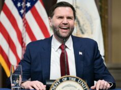 O vice-presidente JD Vance diz que os OVNIs são “um dos grandes truques do diabo” O vice-presidente JD Vance elogia Nicki Minaj depois que ela o chamou de assassino na frente de Erika Kirk