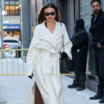 Zoe Kravitz é vista em 11 de março de 2026 na cidade de Nova York.