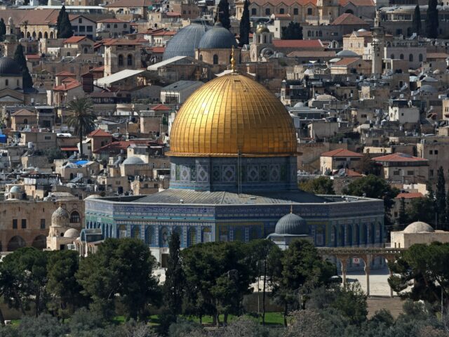 Oito países árabes e islâmicos condenam o encerramento israelita da mesquita de Al-Aqsa
