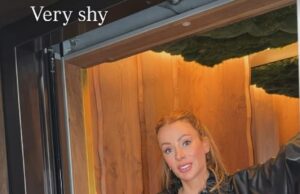 Olivia Attwood brinca sobre seu dia de ‘pesadelo’ ao retornar ao trabalho horas depois de ser flagrada beijando Pete Wicks: ‘Não gosto de atenção’ Olivia Attwood brincou que teve um dia de 'pesadelo' ao voltar ao trabalho horas depois que surgiram fotos que a mostravam beijando Pete Wicks