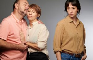 ‘Os Amigos dos Meus Pais’, de Romina Tamburello, Teams Pez Cine, Lechiguana, El Cielo e Imval (EXCLUSIVO) 'Os Amigos dos Meus Pais', de Romina Tamburello, Teams Pez Cine, Lechiguana, El Cielo e Imval (EXCLUSIVO)