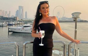 Os expatriados australianos foram instruídos a voltar para casa agora. Mas Jess vai ficar em Dubai Os expatriados australianos foram instruídos a voltar para casa agora. Mas Jess vai ficar em Dubai