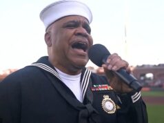 Os fãs de beisebol saúdam o ‘maior hino nacional de todos os tempos’ antes dos Yankees-Giants na noite de abertura da MLB Os fãs de beisebol ficaram com 'arrepios' após uma emocionante interpretação do hino nacional