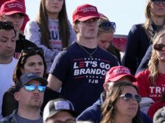 Os homens impulsionaram Trump para a Casa Branca. Agora eles estão se voltando contra ele. Os homens impulsionaram Trump para a Casa Branca. Agora eles estão se voltando contra ele.