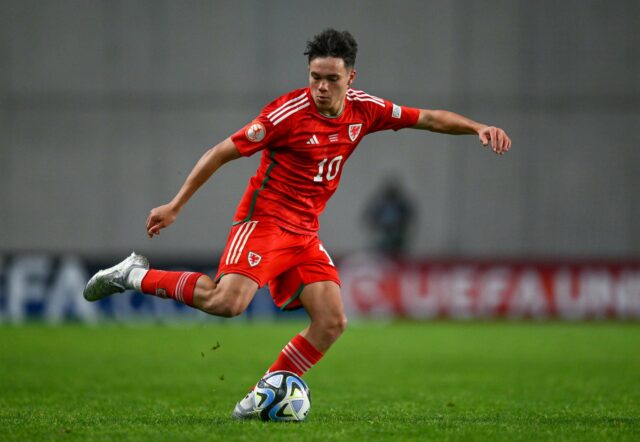 Os jogadores da academia do Man Utd em serviço internacional juvenil em março de 2026
